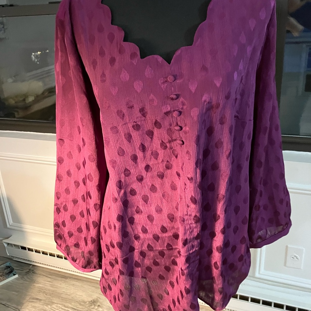 Chic Magenta Blouse with Scalloped Neckline
